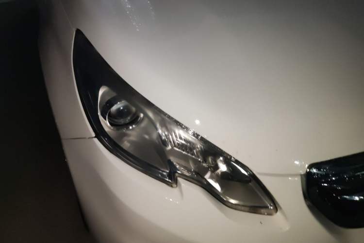 Used Peugeot 2008 2014 1.6L Automatic Navigation Edition Right Front Headlight