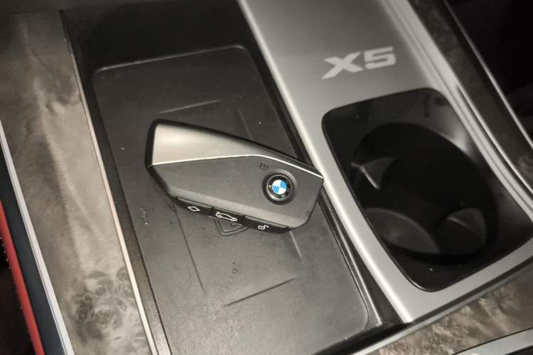 Used BMW X5 2023 xDrive 30Li Luxury M Sport Package Interior 1