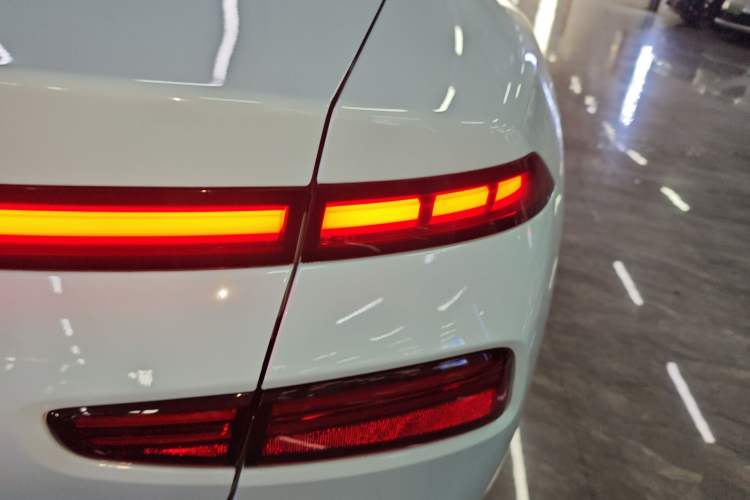 Used XPeng P7 2023 P7i 702 Pro
