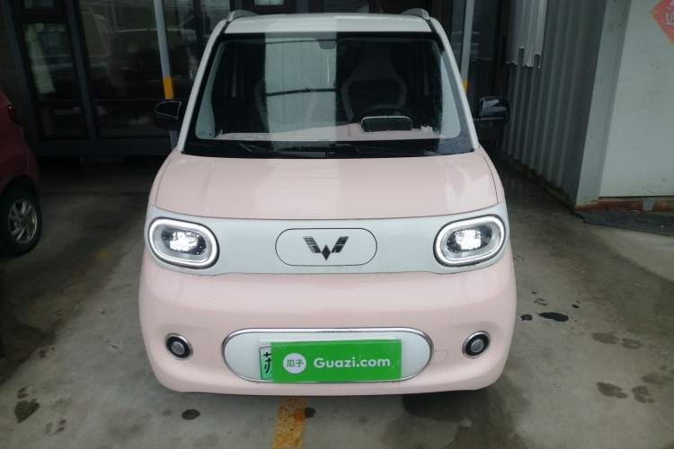 Used Wuling Hongguang MINIEV 2024 3rd Generation 215km Advanced Version

