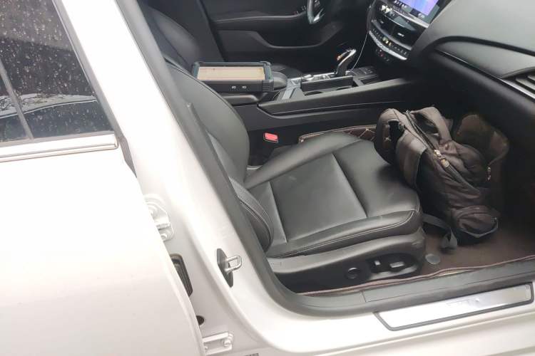 Used Cadillac CT5 2021 28T Prestige Edition Right Front Seat