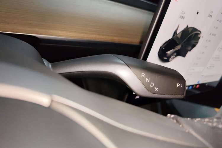 Used Tesla Model Y 2021 Long-Range All-Wheel-Drive Version