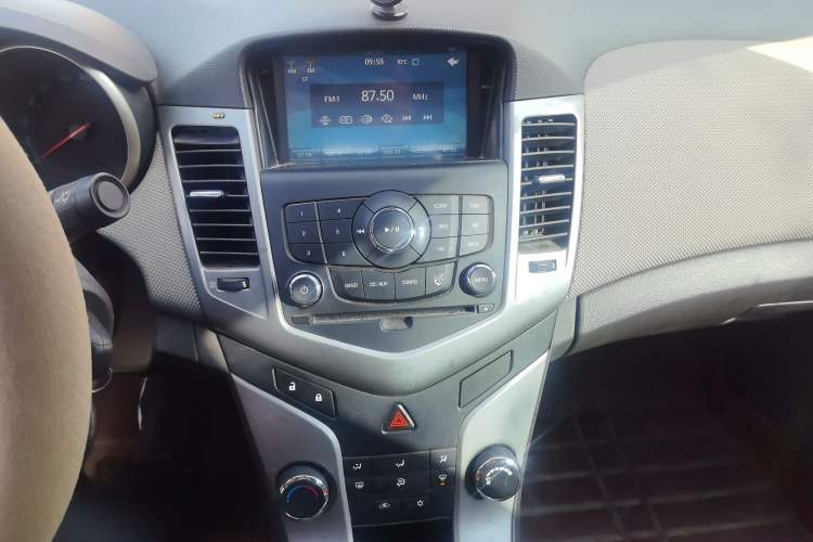 Used Chevrolet Cruze 2013 1.6L SE MT