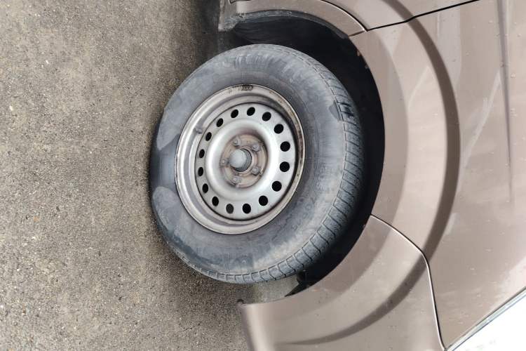 Used Foton MP-X E 2017 2.0L New Express Long Wheelbase 4Q20M Right Front Wheel Hub