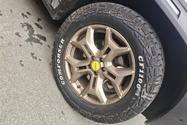 Used JETOUR Traveler 2023 2.0T All-Wheel Drive Conquer PRO Right Front Wheel Hub