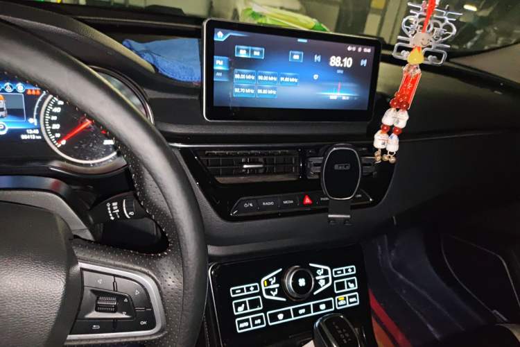 Used Hongqi H5 2019 30TD Smart Connect Dynamic Edition
