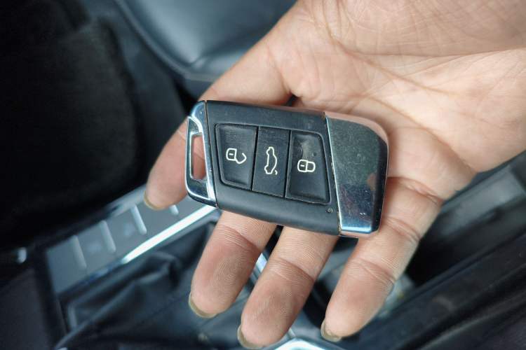 Used Volkswagen Passat New Energy 2020 430 PHEV Hybrid Elite Edition China VI Standard Vehicle Key