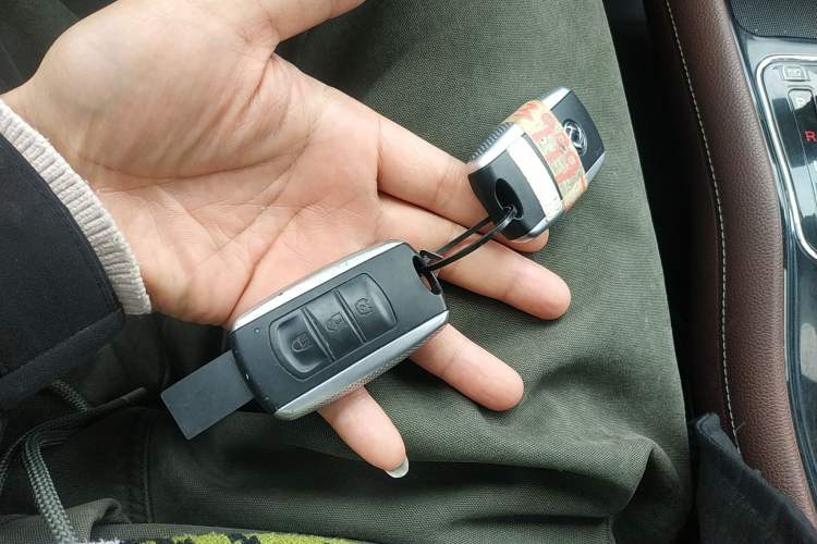 Used Dongfeng Fengon 580 2017 Revised Version 1.5T CVT Luxury Edition
