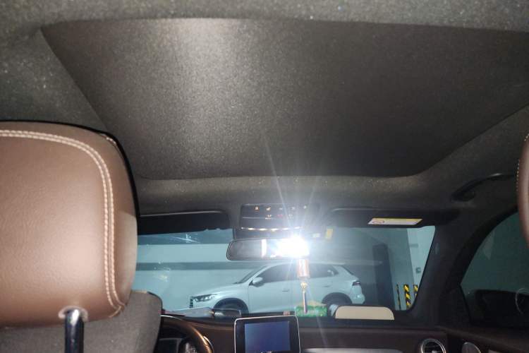 Used Mercedes-Benz GLC 2018 GLC 260 4MATIC Luxury Model