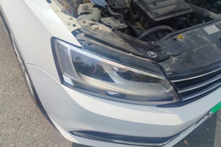 Used Volkswagen Sagitar 2015 1.6L Automatic Comfort Model
