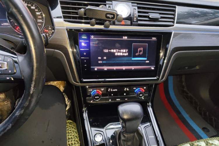 Used Volkswagen Phideon 2018 Revised Version 380TSI Two-Wheel Drive Business Edition

