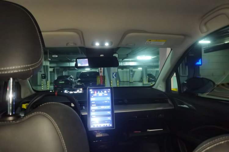 Used NETA V 2021 Standard Range Entertainment Version – Upgraded Model Headliner