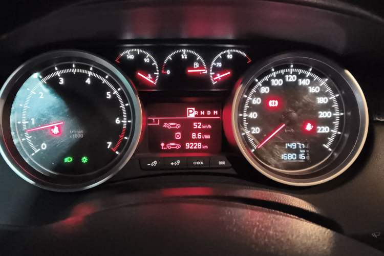 Used Peugeot 508 2013 2.0L 2nd Anniversary Edition with Automatic Sunroof – Classic Version Instrument Cluster