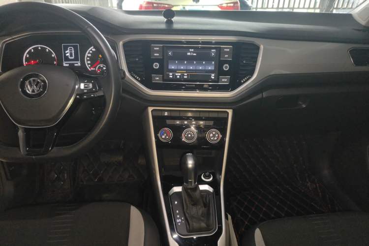 Used Volkswagen T-ROC 2020 230TSI DSG Two-Wheel Drive Advanced Version
