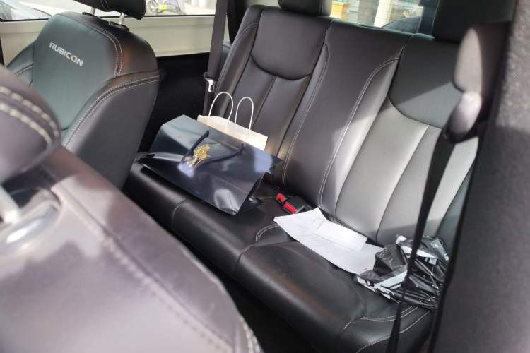 Used Jeep Wrangler 2015 3.6L Rubicon Two-Door Comfort Edition