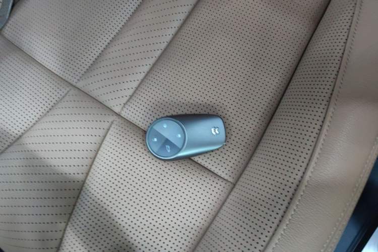 Used Nio ES8 2020 415 km Range 7-Seater Version Vehicle Key