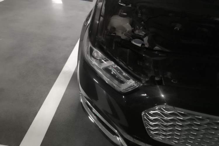 Used Ford Taurus 2015 EcoBoost 245 Luxury Model Right Front Headlight