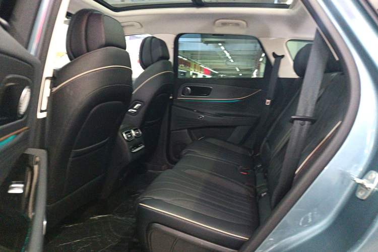 Used Chery Tiggo 9 2023 2.0T Dual-Clutch Two-Wheel Drive Prestige Version 5 Seats
