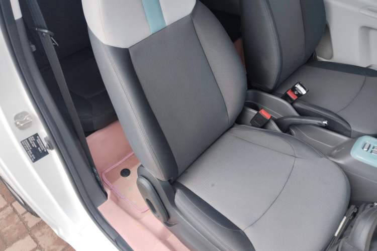 Used CHANGAN NEVO Lumin 2025 205km Refreshing Edition
