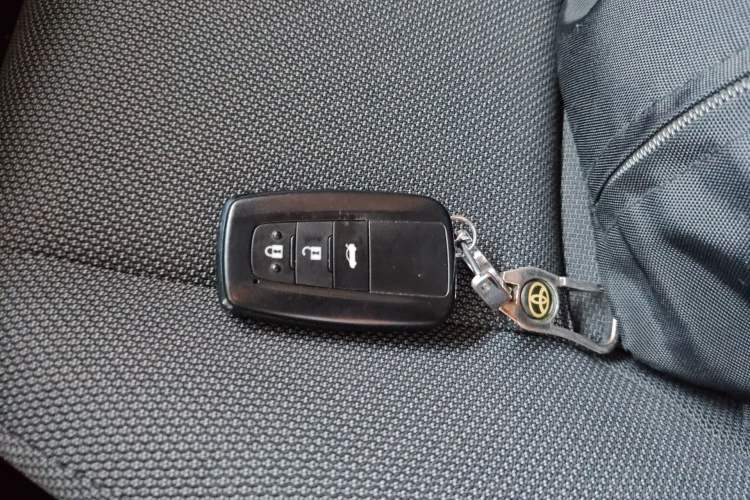 Used Toyota Levin 2021 Dual-Motor 1.8H E-CVT Progressive Edition Vehicle Key