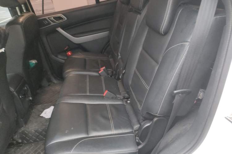 Used Ford Everest 2017 2.2T Diesel Manual 4x4 Luxury Edition 5 Seats