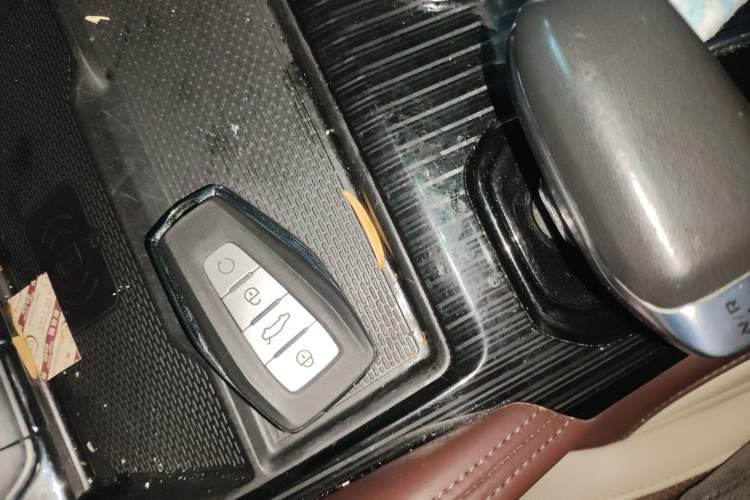 Used Geely Auto Monjaro L 2021 2.0TD DCT EVO Two-Wheel Drive Smart Luxury Version
