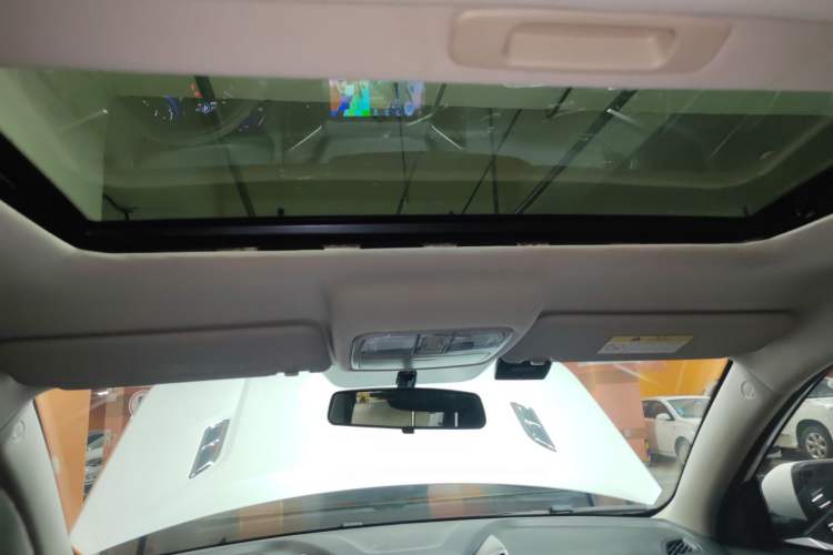 Used Changan CS75 2015 1.8T Automatic 4x4 Prestige Model China IV Standard
