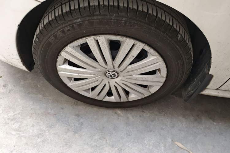 Used Volkswagen Polo 2016 1.6L Automatic Comfort Model
