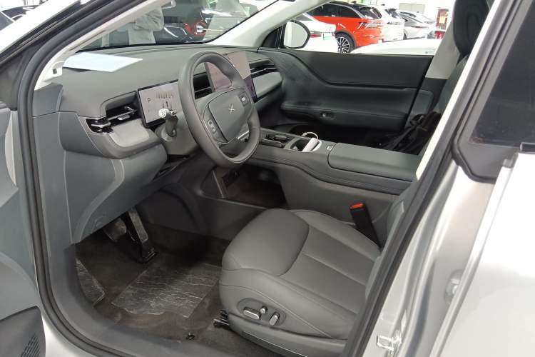 Used XPeng G6 2025 625 Long-Range Max Flagship Edition
