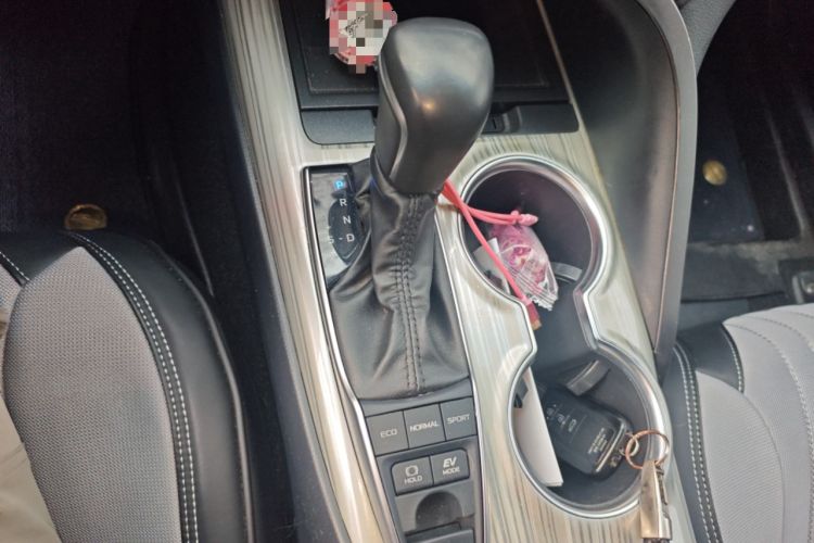 Used Toyota Camry 2019 Dual-Engine 2.5 HG Luxury Edition China VI Standard