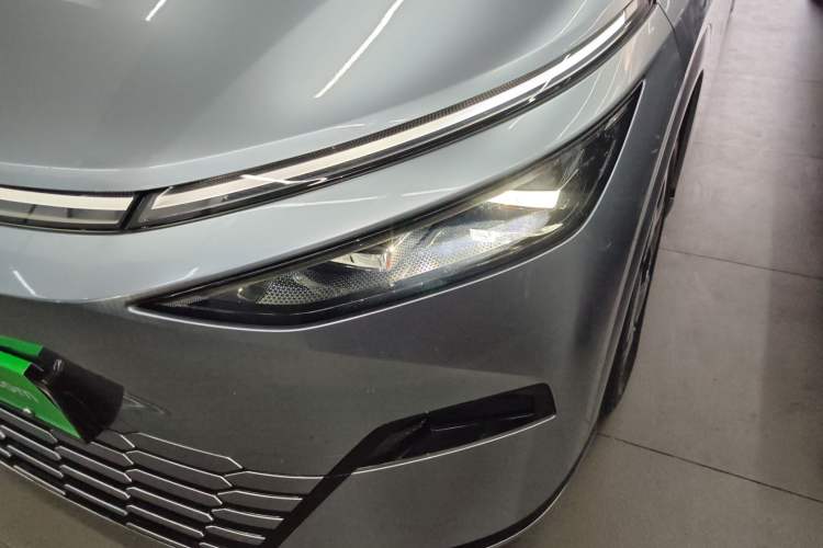 Used XPeng X9 2024 640 All-Wheel Drive High-Performance Max