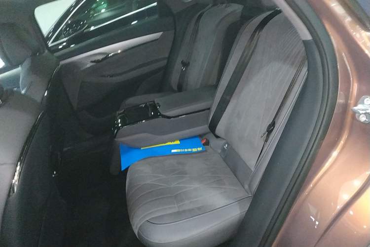 Used VOYAH PASSION 2023 Four-Wheel Drive Long-Range Version
