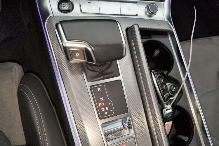 Used Audi A6L 2023 40 TFSI Luxury Dynamic Model Gear Lever