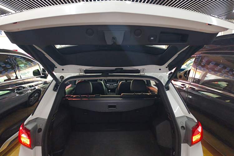 Used Chevrolet Equinox 2019 535T Automatic YuJie Edition China VI