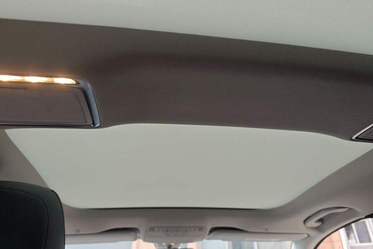 Used Mercedes-Benz E-Class 2017 E 300 L Sporty and Stylish Model
