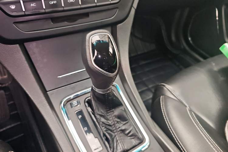 Used Geely Auto Emgrand 2017 Sedan Million Edition 1.5L CVT Upward Version
