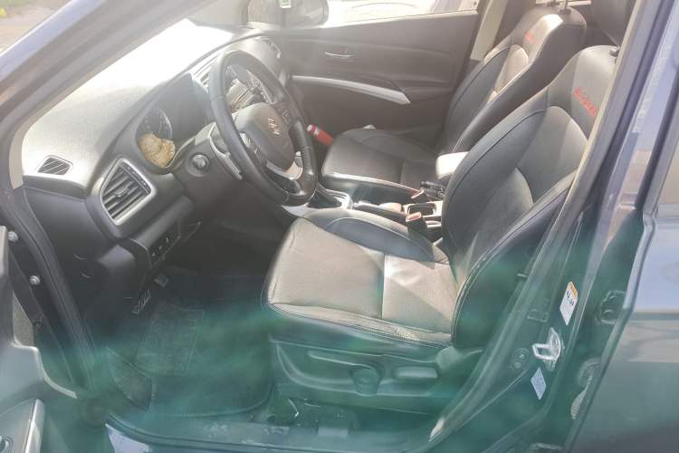 Used Suzuki S-Cross 2014 1.6L CVT Four-Wheel Drive Luxury Version