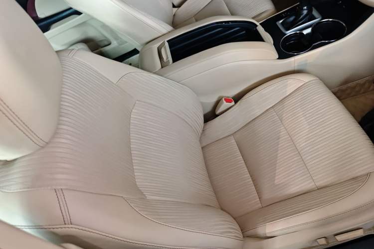 Used Toyota Highlander 2017 2.0T Two-Wheel Drive Elite Edition 5 Seats