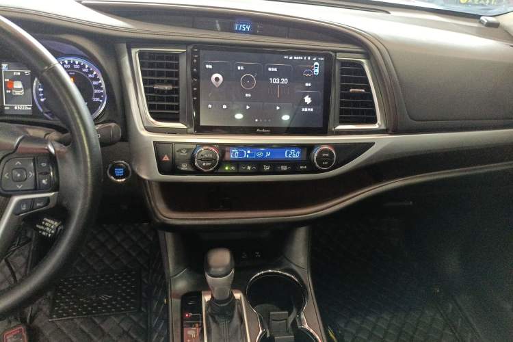 Used Toyota Highlander 2018 2.0T Four-Wheel Drive Luxury Version 7 Seats China VI Standard