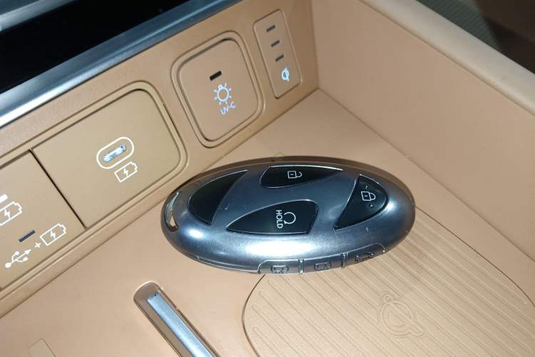 Used Hyundai Santa Fe 2024 2.0T Connoisseur Ultra