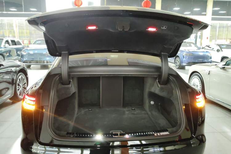 Used Hima S800 2025 Model, Range-Extended Starlight Premium Edition, 5 Seats