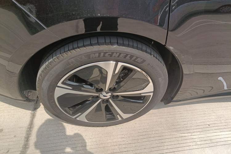 Used Nio ET5T 2025 75 kWh Touring Exterior 5