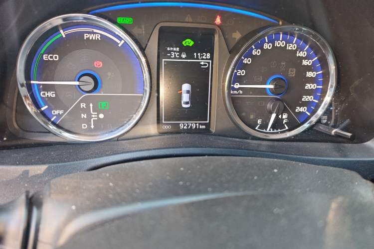 Used Toyota Levin Hybrid E+ 2019 1.8L GS E-CVT Elite Model with Sunroof Odometer Close Up