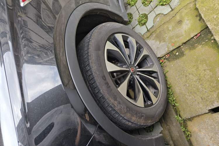 Used Hongqi HS7 2021 2.0T DCT Two-Wheel Drive Smart Connect Flagship Edition Left Front Wheel Hub