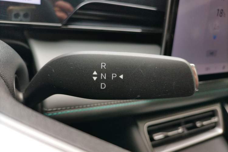 Used BYD Qin L 2025 EV 545KM Beyond Version Gear Lever