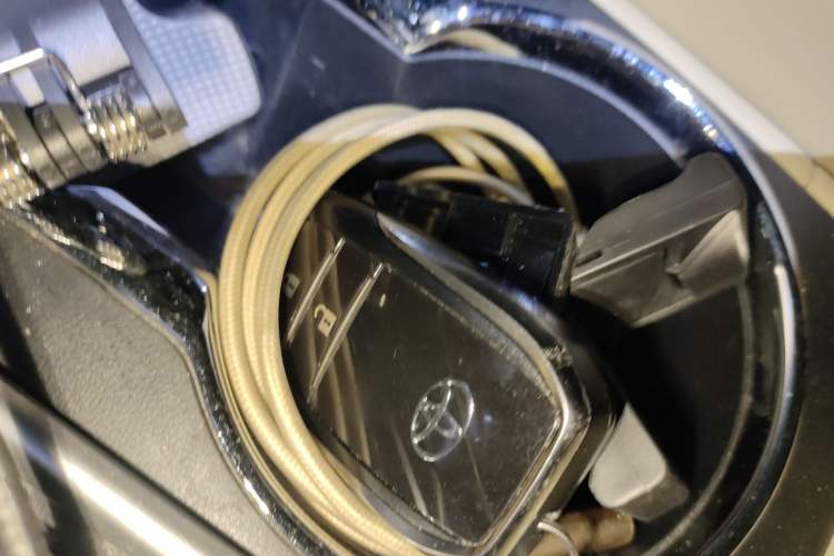 Used Toyota Highlander 2017 2.0T Four-Wheel Drive Luxury Edition 7 Seats