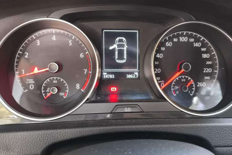 Used Volkswagen Golf 2017 230TSI Automatic Luxury Million-Vehicle Commemorative Edition
