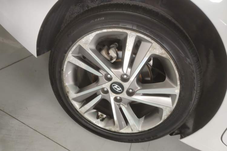 Used Hyundai Elantra (6th Generation / Lingdong) 2016 1.6L Automatic ZhiXuan – Elite Version