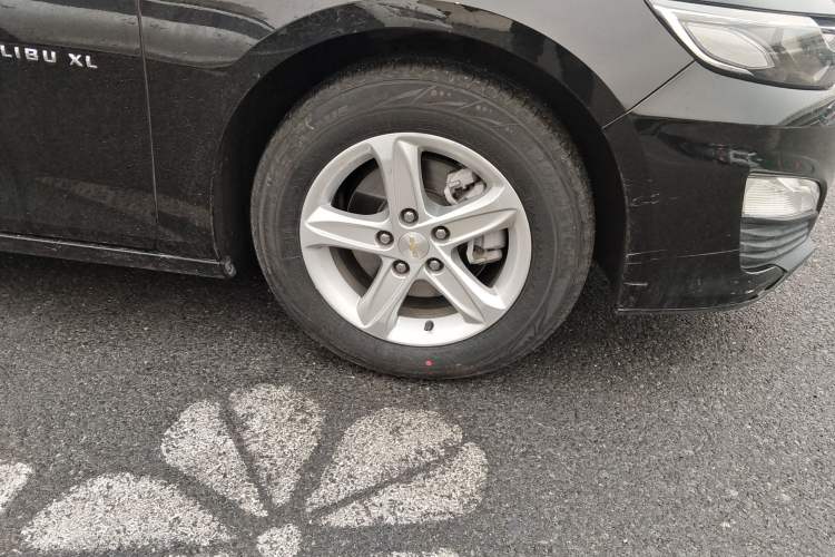 Used Chevrolet Malibu XL 2019 535T CVT Rui Xing Edition Right Front Wheel Hub