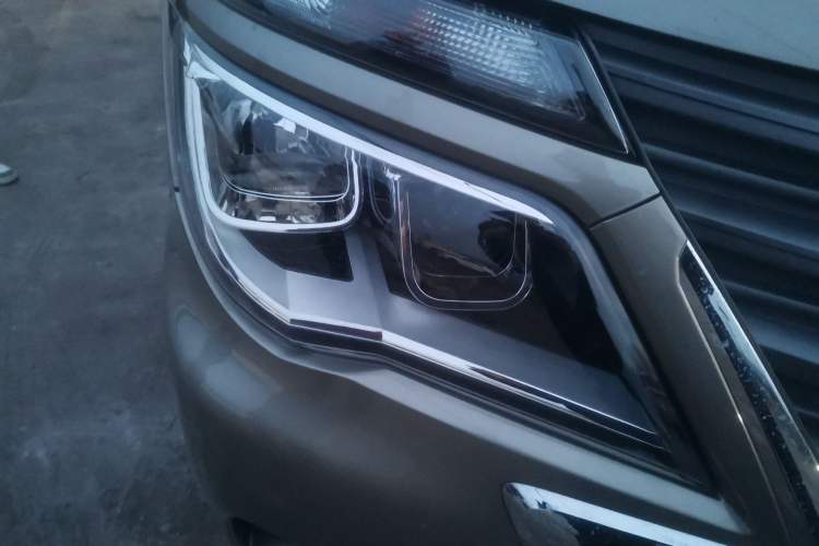 Used FORTHING Lingzhi 2025 M5 1.5T Long Wheelbase Base Model 7-Seater Exterior 6